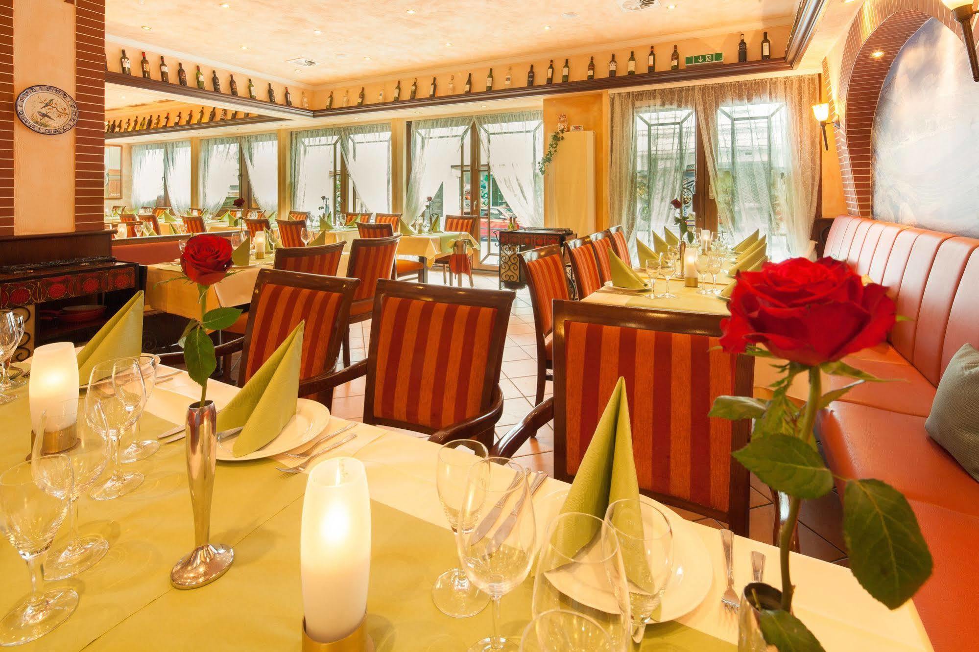 Marburger Hof Hotel Bagian luar foto